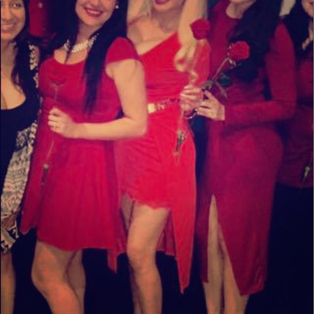 Lace Peekaboo Midi Bebe dress